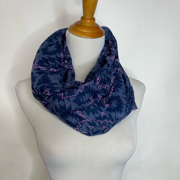 Amercan Eagle Blue w Pink Embroidery Infinity Scarf Light Cotton - Picture 1 of 3